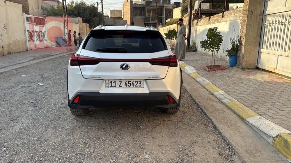 Lexus UX
